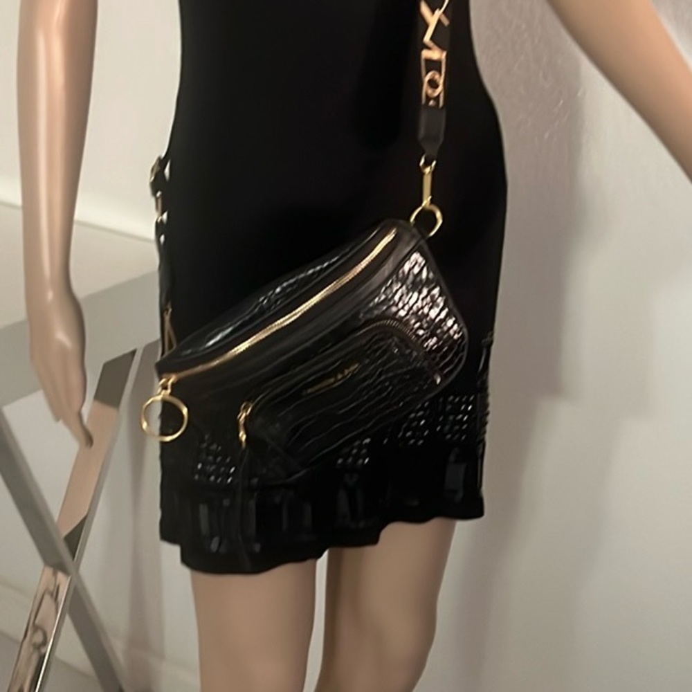 (Fashion & Bag) unisex crossbody bag/ belt bag/ purse - Picture 7 of 17
